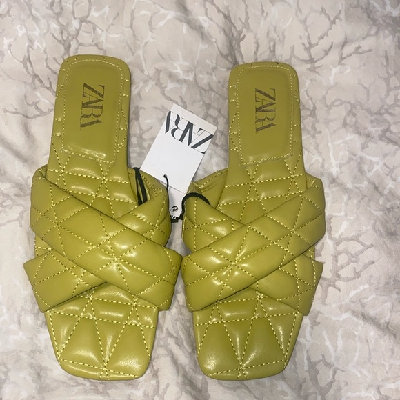 Zara QUILTED SLIDES Crossed Straps Sandals Green NEW - Picture 2 of 5